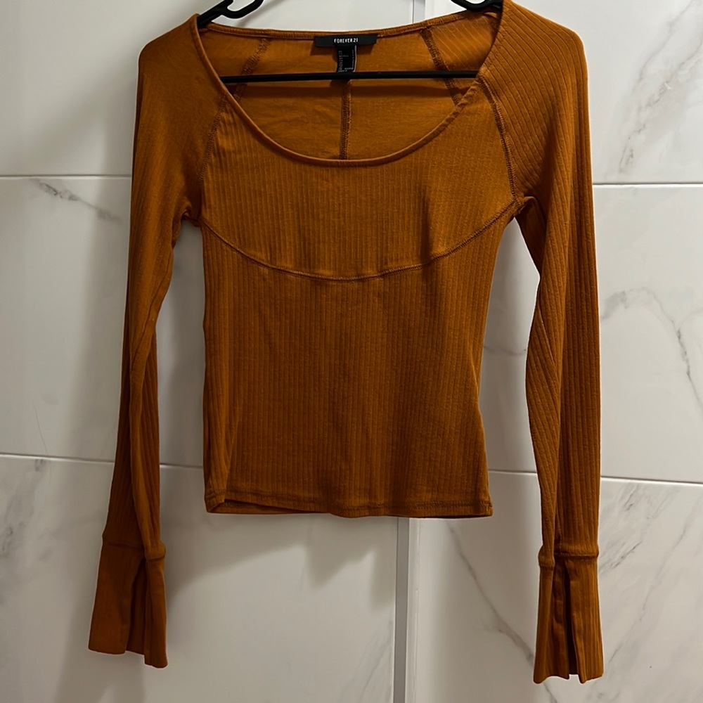 Super cute Long sleeve crop top